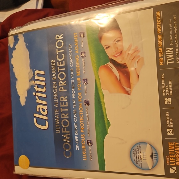 Comforter protector - Picture 1 of 2